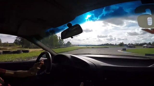 BMW 330 onboard @Rullītis смотреть онлайн