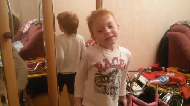 Топ-3 моих самых любимых вещей!У меня кроссовки не светятся!