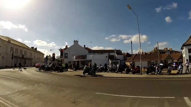 Bad Ass Grandad Rocks on his 1200cc Suzuki Bandit Motorcycle смотреть онлайн