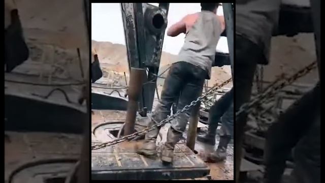 Как работают заграничные буровики😀 интересно насколько их хватит?🤔 смотреть онлайн