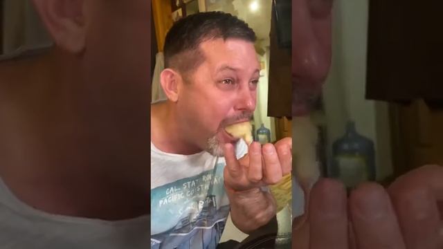 Любовь цыплёнка к папе смотреть до конца !!