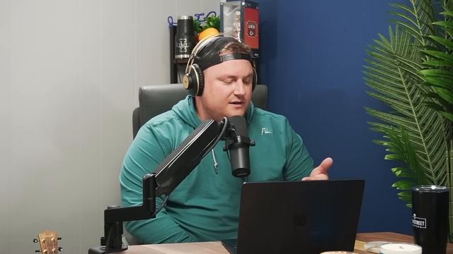 Jake Got Kicked Out of Madison Square Garden (Ep. 327) смотреть онлайн