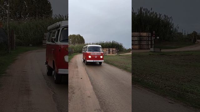 🚗 VW T2 Kombi lightning fast acceleration 😂 Probably the fastest car in the world смотреть онлайн