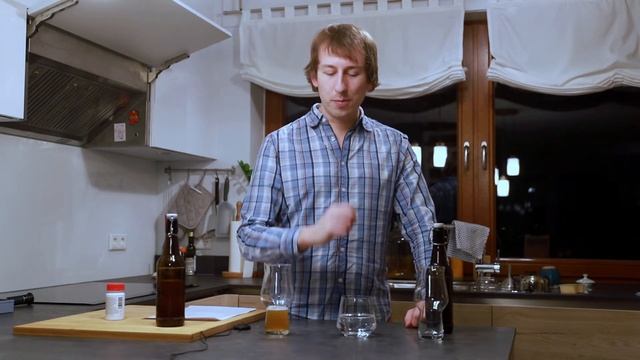 Tasting my two Meantime ales - London Porter and London IPA | English Audio | Brewday #20 смотреть онлайн