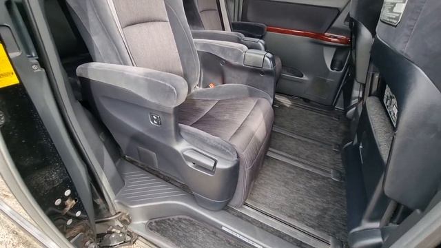 June 2010 Toyota Vellfire 3.5 G-Ed for sale in London UK смотреть онлайн