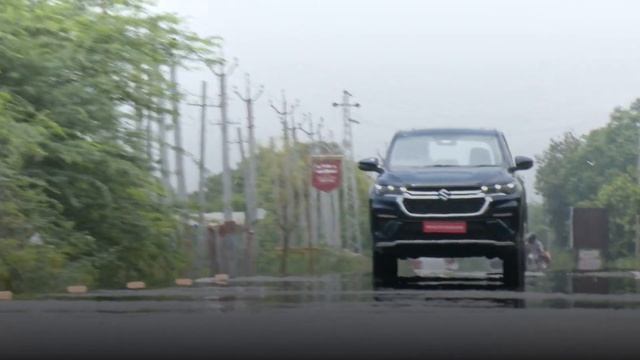 "Maruti Suzuki Invicto: An Alternative To The Innova? | Car Review" смотреть онлайн
