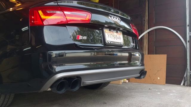 2014 Audi S6 AWE Touring exhaust cold start and rev смотреть онлайн