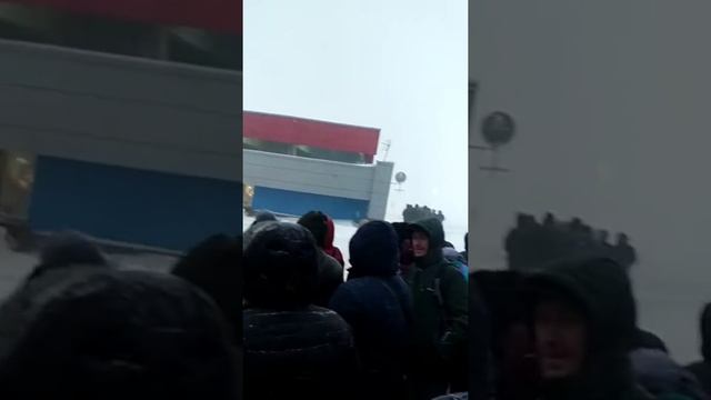 Норильск, людей бросили на работе смотреть онлайн