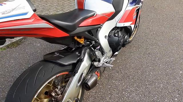 Honda CBR 1000RR Sc59 With Akrapovic, Walk Around