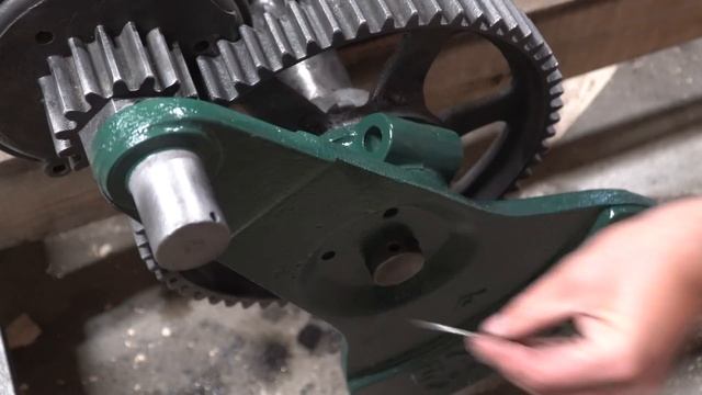 Реставрация антикварной пилы для крупных брёвен, часть 2 смотреть онлайн