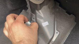 Замена фильтра салона на автомобиле Пежо / Peugeot 3008 / 5008