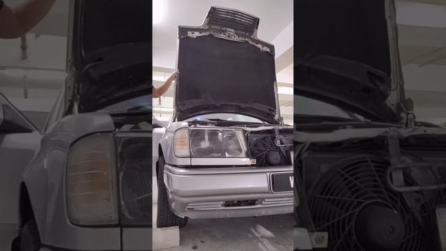 Mercedes W124 260e Engine Start Up смотреть онлайн