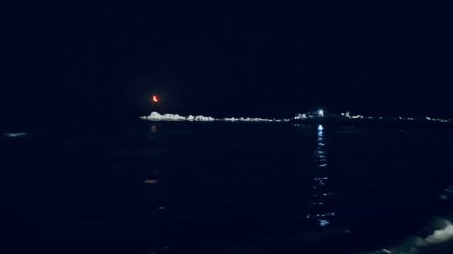 Там радость и покой , где песок встречается с водой..) смотреть онлайн
