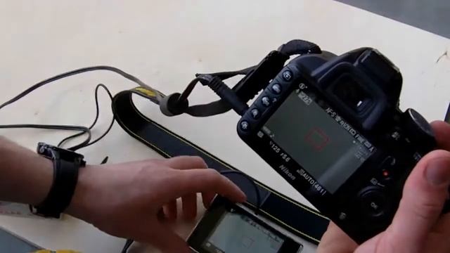 Nikon D3100 With Mini Lcd Display 720p