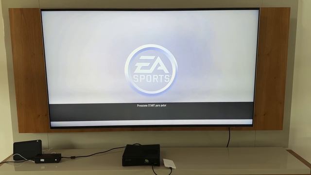UM CONSOLE DE 18 ANOS SENDO LIGADO EM UMA TV DE 75 POLEGADAS 4K!! ( XBOX 360 + TESTE DE JOGOS ) смотреть онлайн