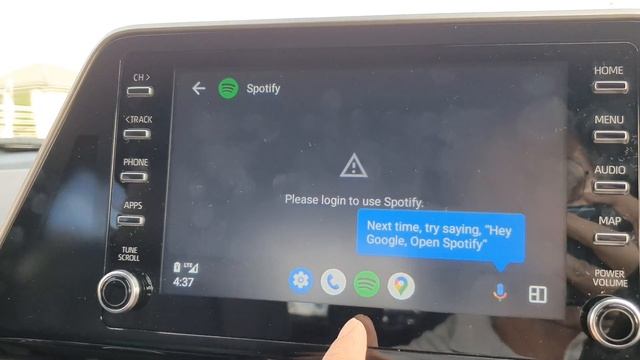 Toyota C-HR 2023: How to Connect the Phone and Set Up Android Auto смотреть онлайн