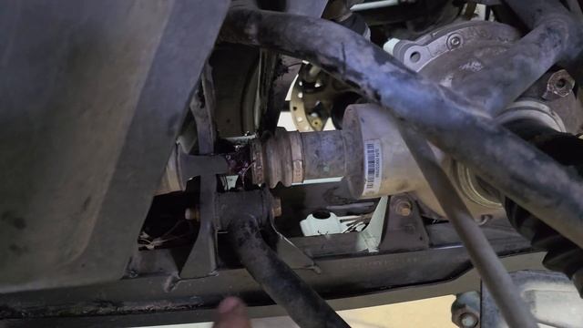 Can Am Outlander 850 Max XT And Commander Max XTP 1000R Oil Change And 2024 Spring Service.