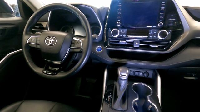 2021 Toyota Highlander Hybrid XLE смотреть онлайн