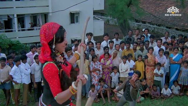 Khiladi Hai Koi Anadi Hai Koi | Seeta Aur Geeta (1972) | Hema Malini | Dharmendra | R.D.Burman Hits
