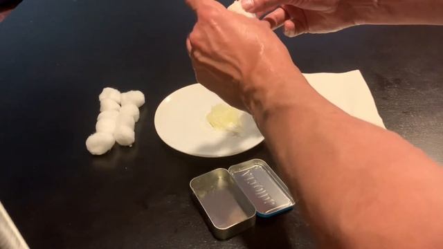 How to Build a Simple Fire Starter Kit смотреть онлайн