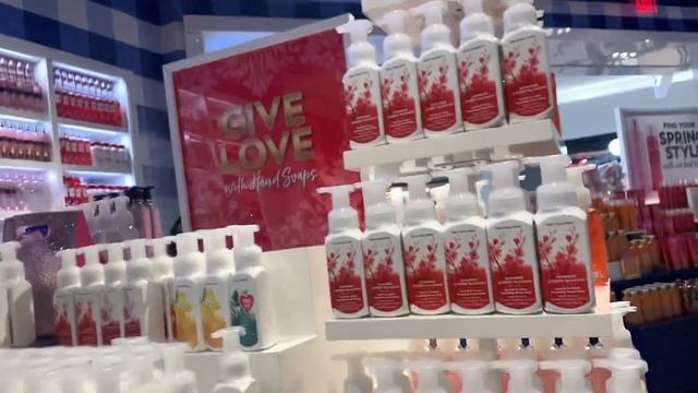BATH & BODY WORKS NEW SPRING FLOOR SET!!!