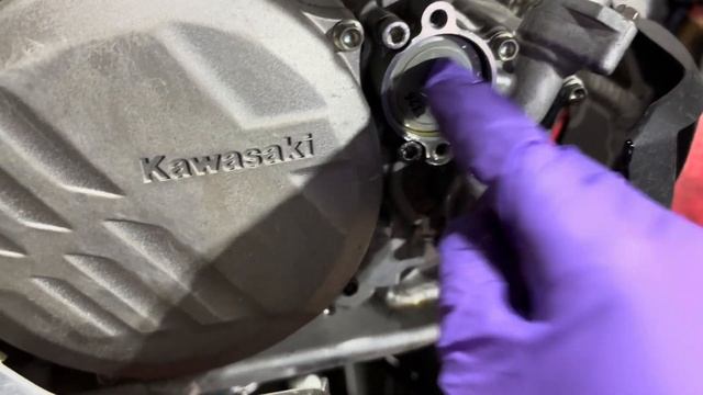 21-24 KX250 F Oil Change