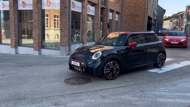 Brand New MiNI Cooper JCW 2022 смотреть онлайн