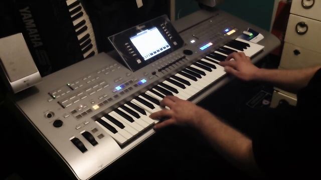 Final Fantasy VII - Infiltrating Shinra Tower HQ Played On Yamaha Tyros 4 смотреть онлайн