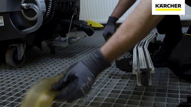 Замена и чистка дисковой щетки D45 на поломоечную машину BD 50/50 смотреть онлайн