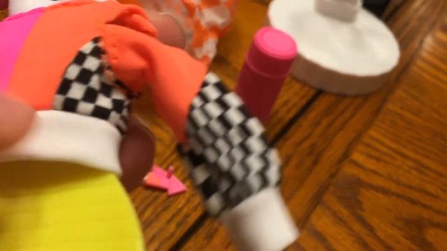 LOL Neon Lights Speedster doll review смотреть онлайн