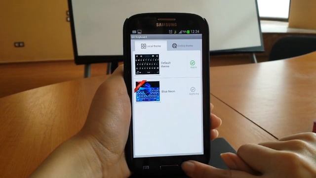 GO Keyboard Neon Blue Theme смотреть онлайн