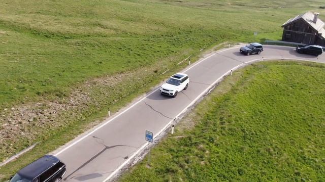 RANGE ROVER & FRIENDS 2019 | #radunorangeortisei смотреть онлайн