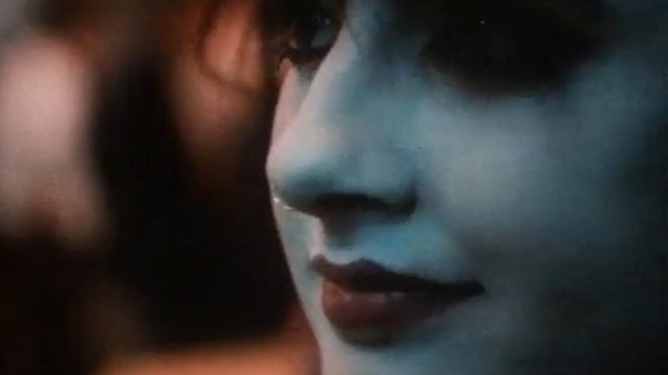 The Stranglers - Strange Little Girl