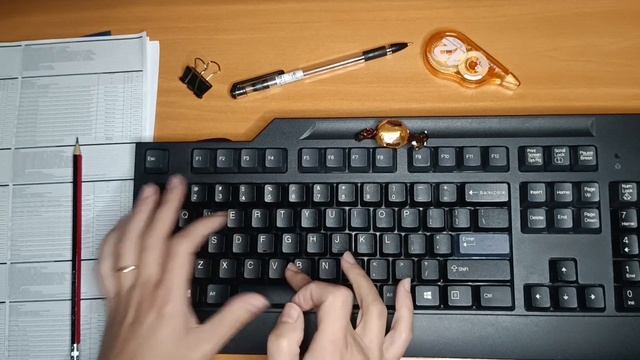 ASMR keyboard sounds / АСМР звуки клавиатуры / ем конфетку / typing / candy / whisper / шепот смотреть онлайн