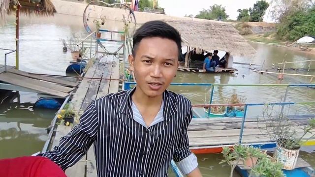 ជិះម៉ូតូដើរលេងក្បែរៗផ្ទះ /Oeurt Zilent смотреть онлайн