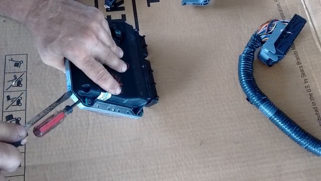 How to Open Toyota Two-Plug CAN-bus ECU смотреть онлайн