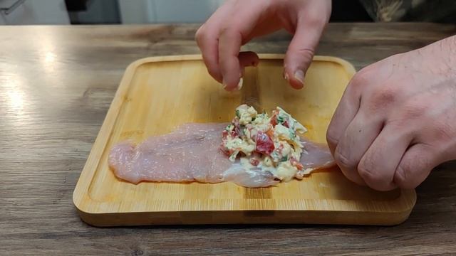 Рулетики из куриного филе [это просто бомба💣] смотреть онлайн
