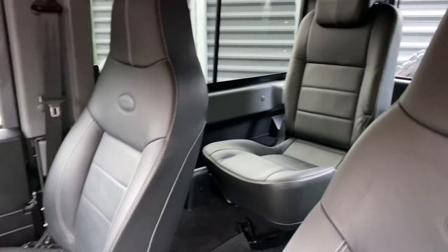 Land Rover Defender 90 Landmark