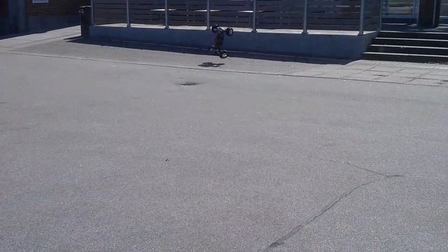 8 kw Electric 1:5 RC Car, 3 of 3 (The insane CRASH) смотреть онлайн