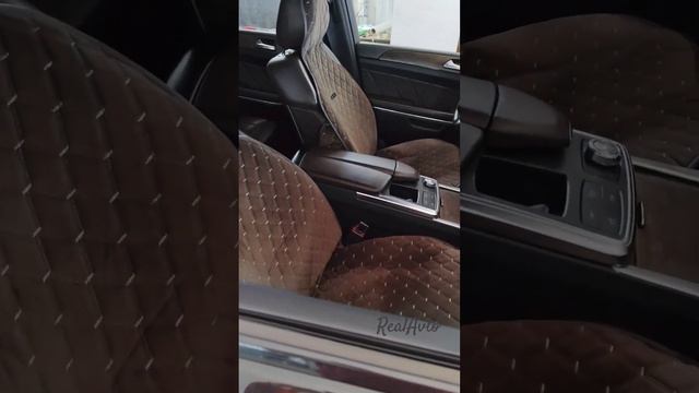 у меня мерс, сиденье есть, Катька там была но не дала ))))))