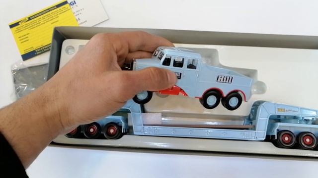 Corgi Classics смотреть онлайн
