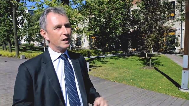 Interview with British MP Mr Nigel Evans смотреть онлайн