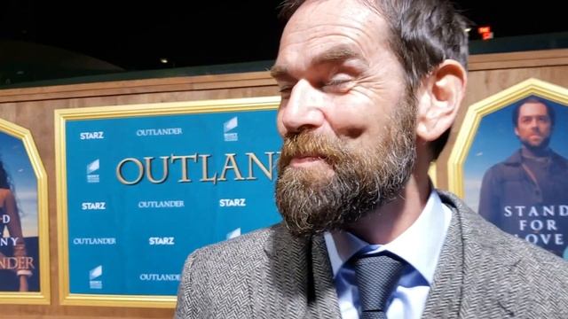 Outlander Season Five Premiere Interviews with Maria Doyle Kennedy, Duncan Lacroix, and Lauren Lyle смотреть онлайн