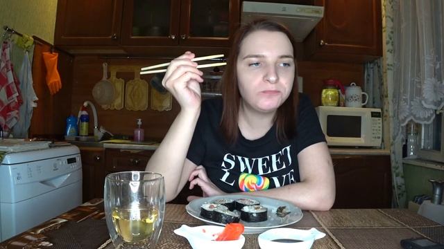 3кг роллов. 🍱😱Мукбанг суши. 🍣Роллы. Поболтаем? смотреть онлайн