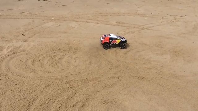 Nikko Peugeot 2008 DKR - drifting at the beach смотреть онлайн