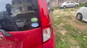 Toyota Roomy Vs Suzuki solio