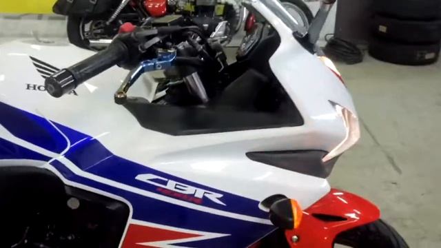 Honda CBR400R, 2013 год