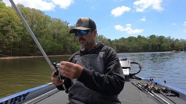 Top 5 Baits You Need For May Bass Fishing смотреть онлайн