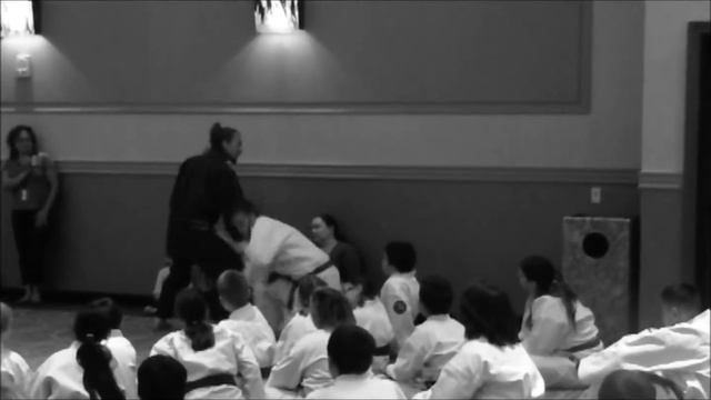Kata Application With Pressure Points смотреть онлайн