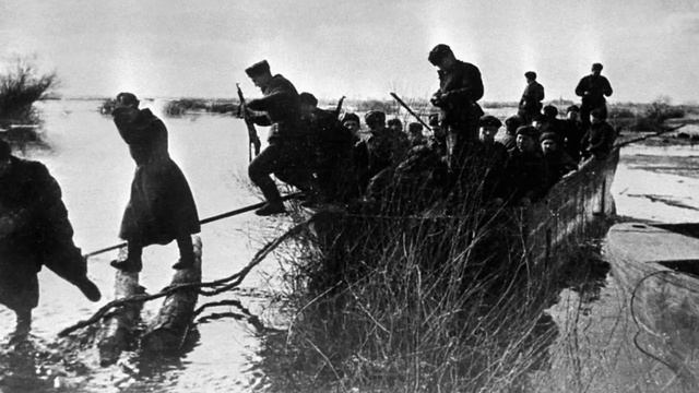 Гитлеровцы не ожидали стремительной переправы РККА смотреть онлайн